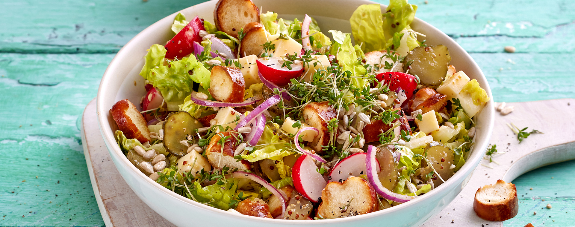 3 24 Brezelsalat Mit Radieschen Und Bergkaese 1920x760px