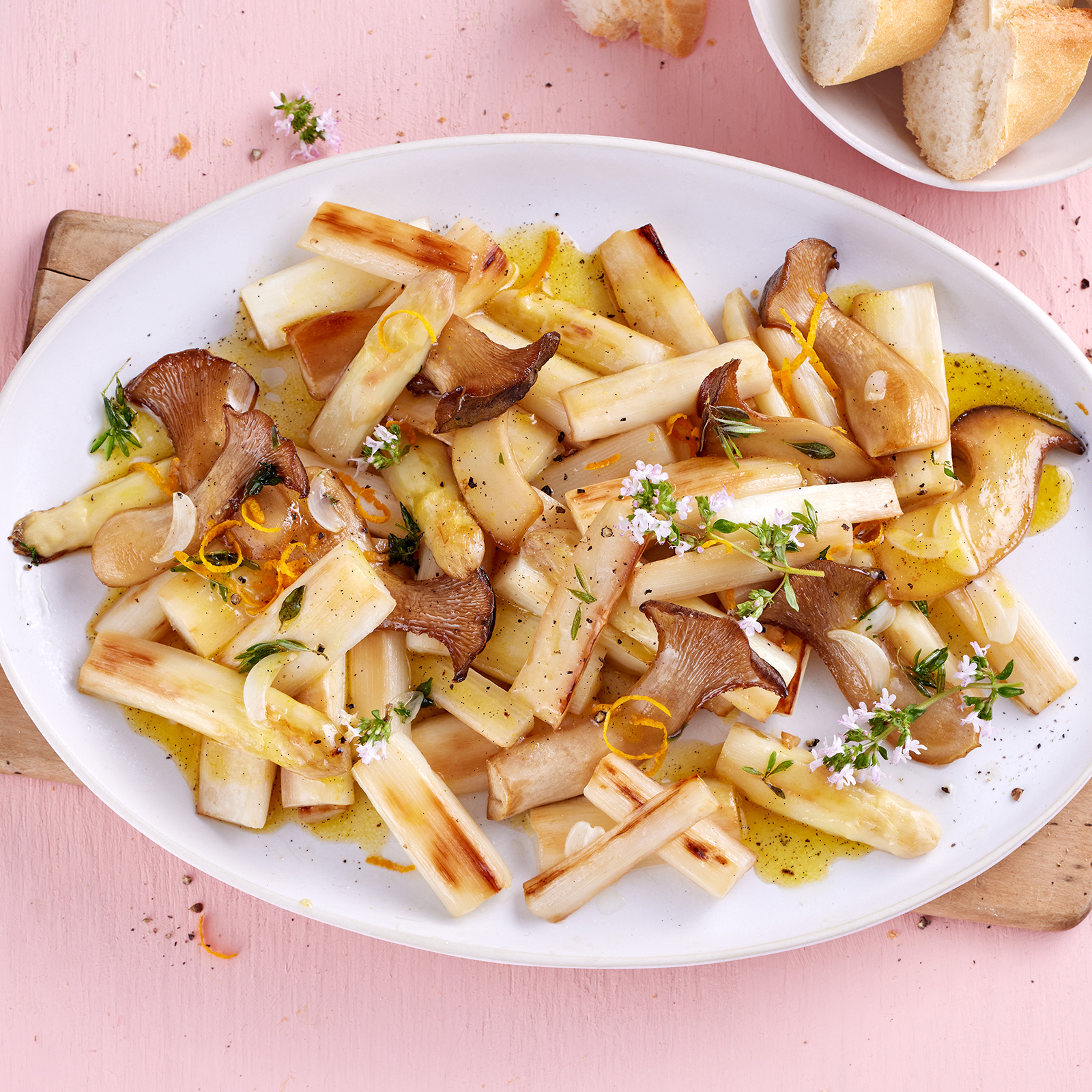 3 24 Lauwarmer Spargelsalat Mit Pilzen 1600x1600px