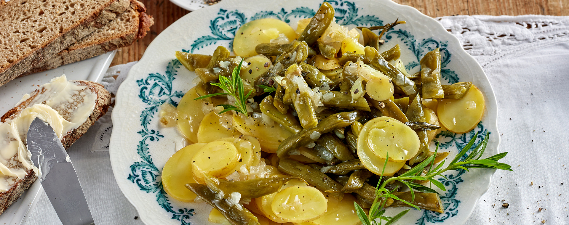 5 24 Aromatischer Bohnen Kartoffel Topf 1920x760px