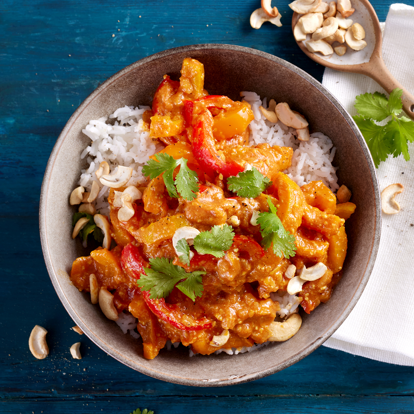 5 24 Raffiniertes Paprika Cashew Curry Mit Reis 1600x1600px