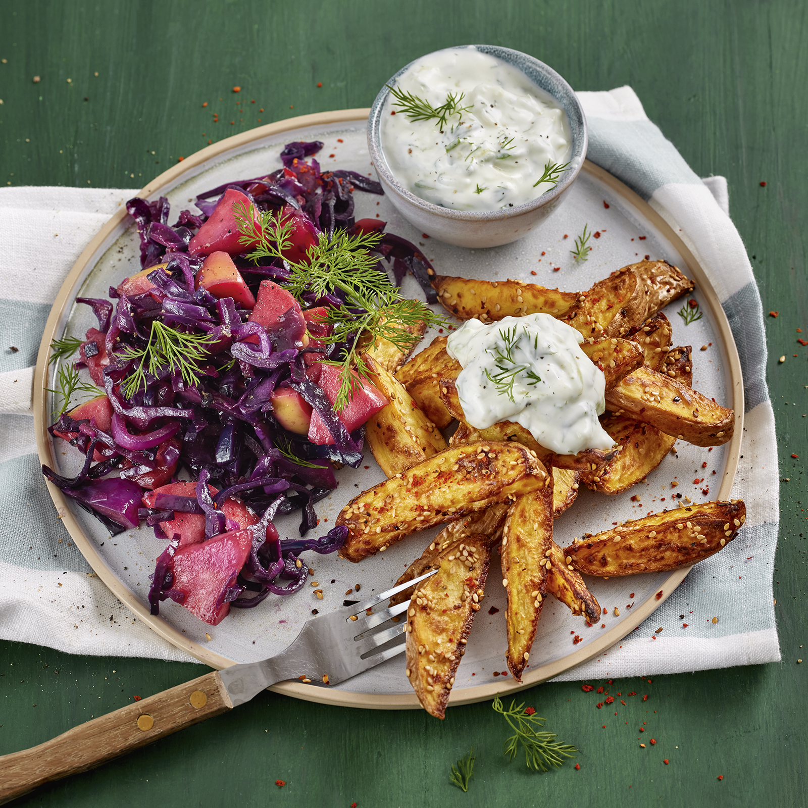 5 24 Rotkohlpfanne Mit Sesam Kartoffelspalten 1600x1600px