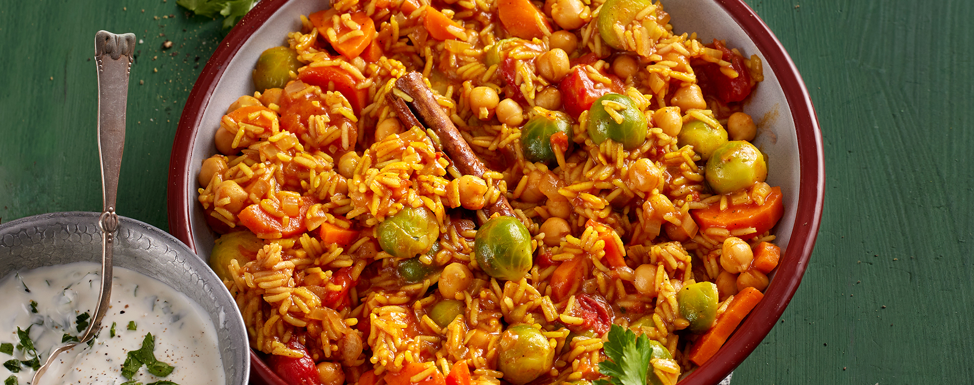 6 24 Persische%20Gemuesepfanne Mit Ingwer Petersilien Joghurt 1920x760px