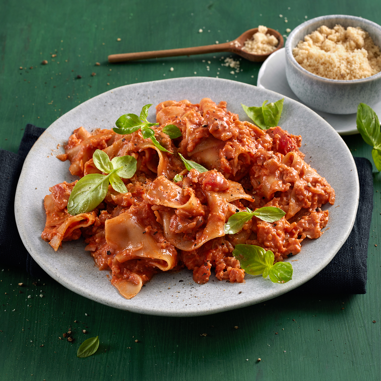 6 24 Vegane Pfannenlasagne Mit Blumenkohl Walnuss Bolognese 1600x1600px