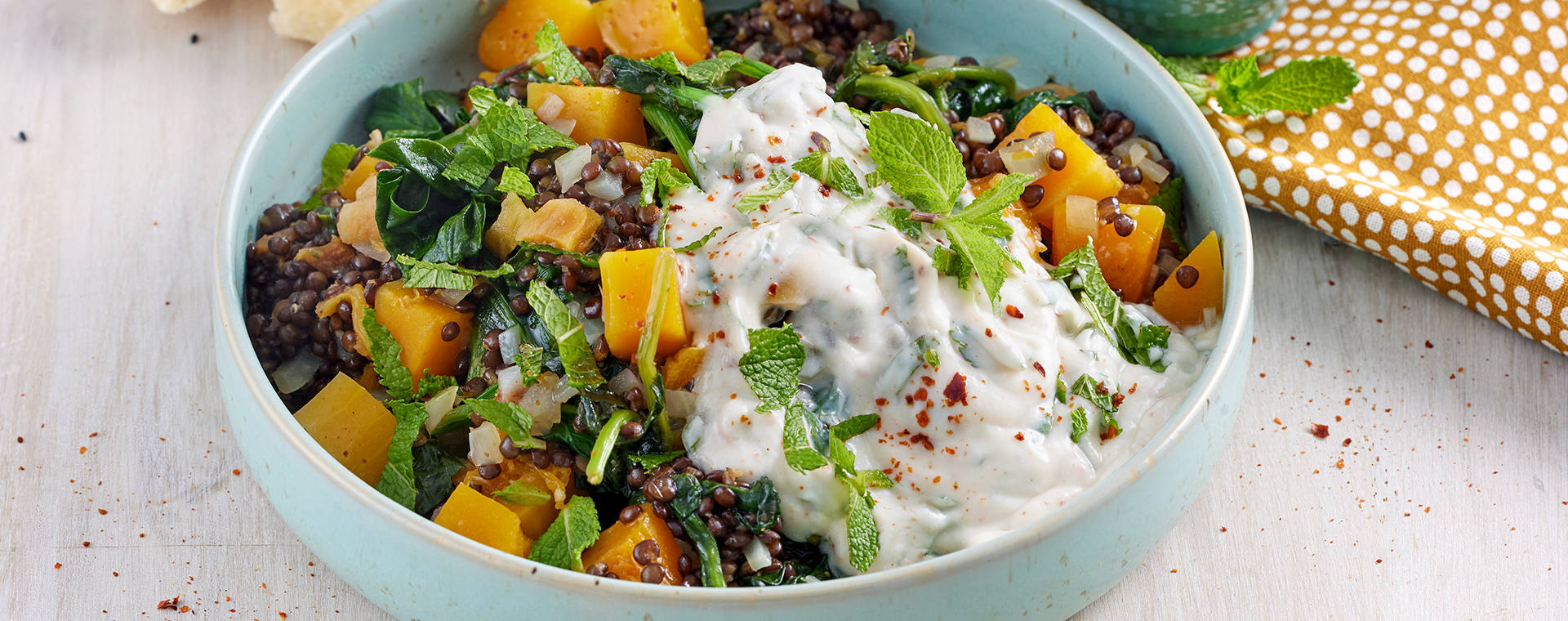 1 25 Linsen Kuerbis Topf Mit Minzjoghurt 1920x760px