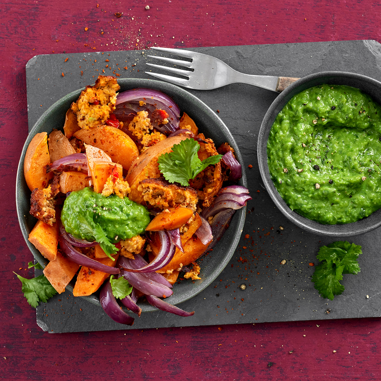 1 25 Suesskartoffeln Vom Blech Mit Erbsendip 1600x1600px