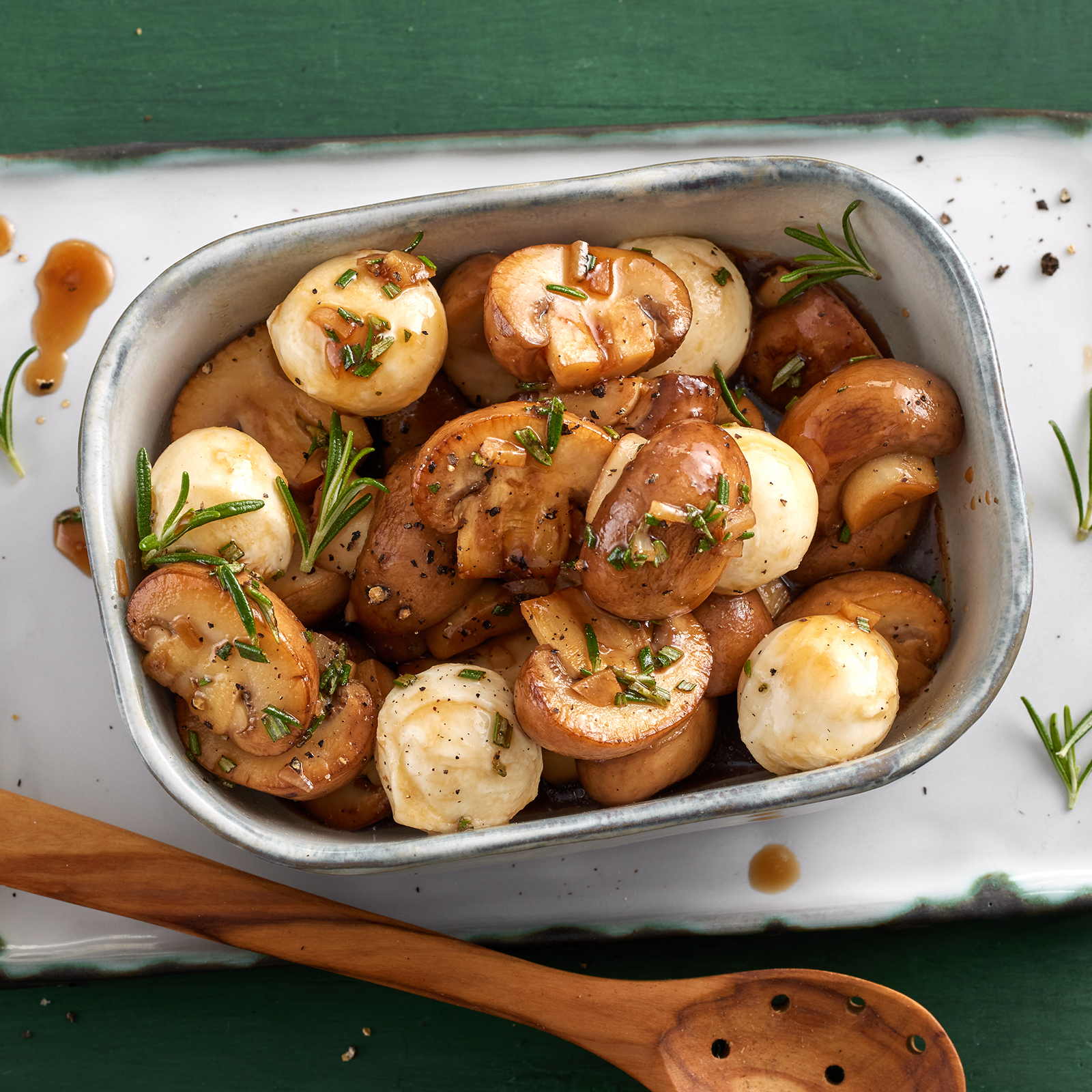 3 25 Champignons Mit Mozzarella 1600x1600px