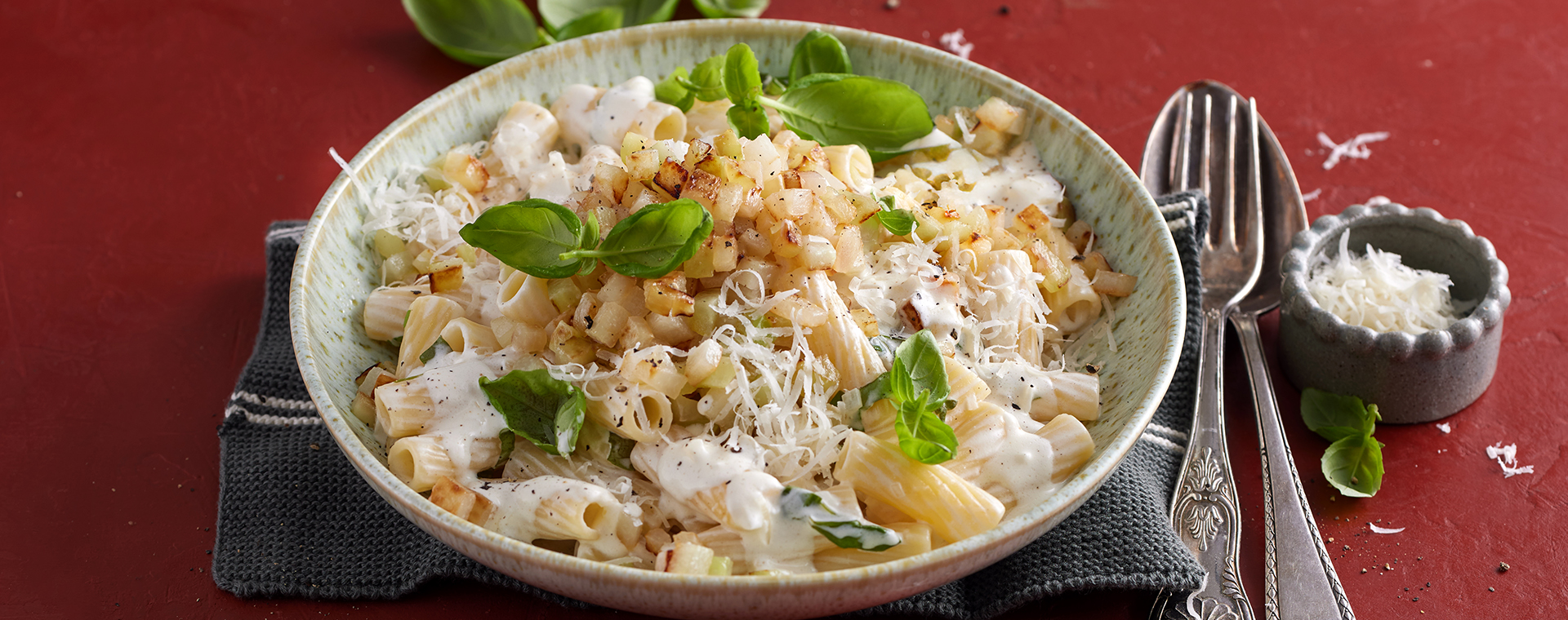 3 25 Pasta Mit Basilikumsahne 1920x760px