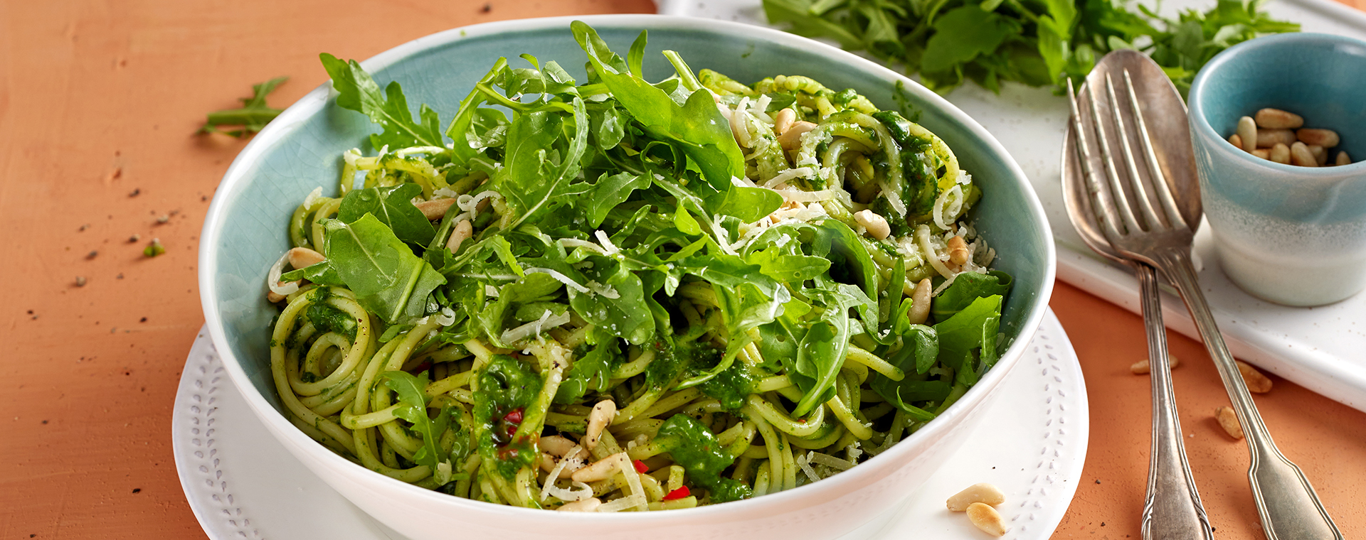 3 25 Spaghetti Mit Pikanter Rucolasosse 1920x760px