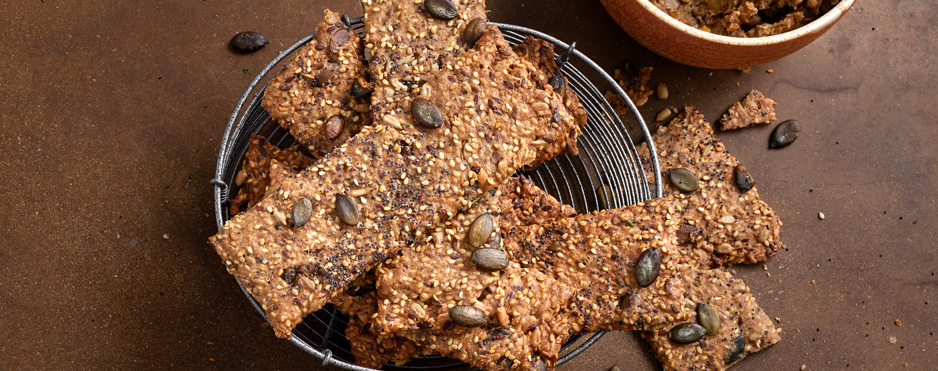 5 25 Dinkel Saaten Knaeckebrot 1920x760px