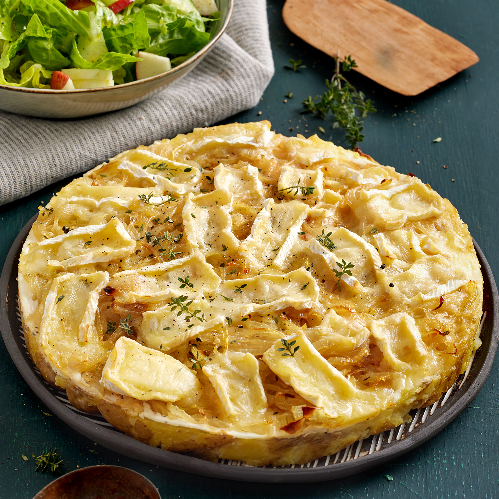 5 25 Kartoffeltarte Mit Karamellisierten Zwiebeln 1600x1600px