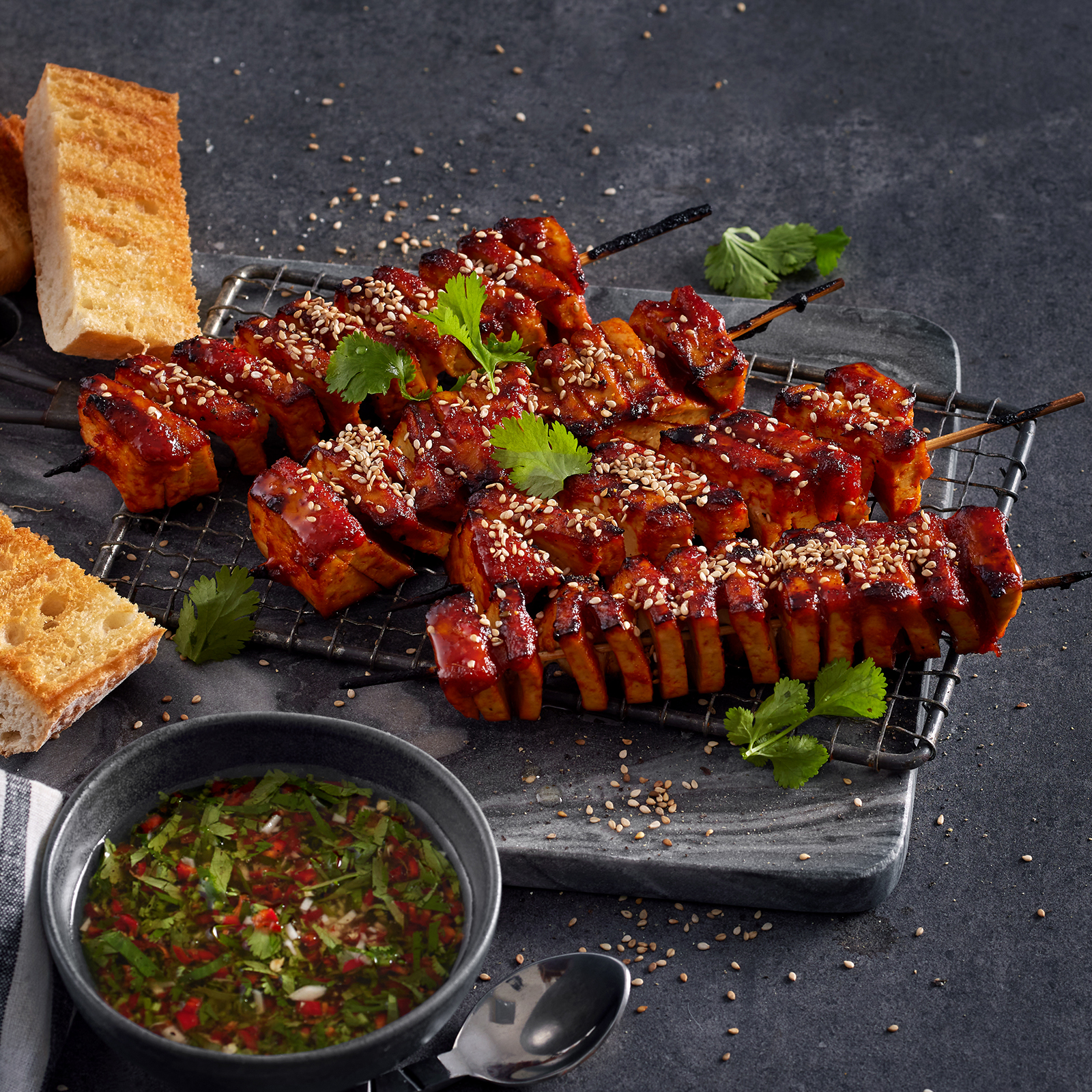 6 25 Akkordeon Tofu Am Spiess 1600x1600px