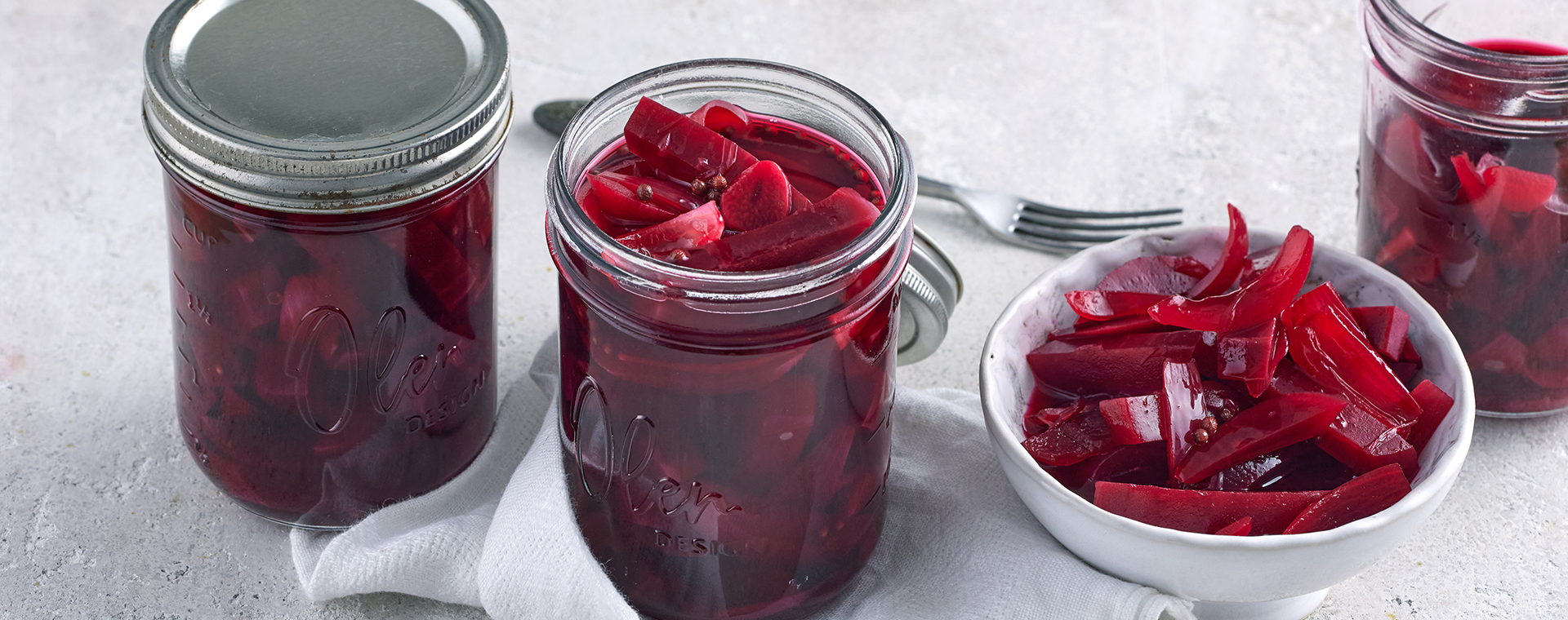 6 25 Rote Bete Pickles 1920x760px